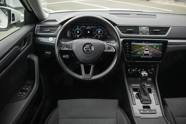 SKODA Superb 2020 — imagine 5