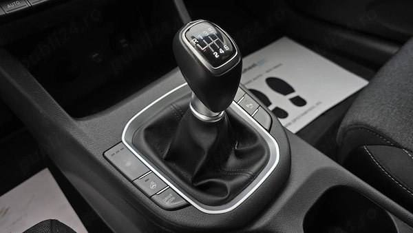 HYUNDAI i30 2020 — imagine 10