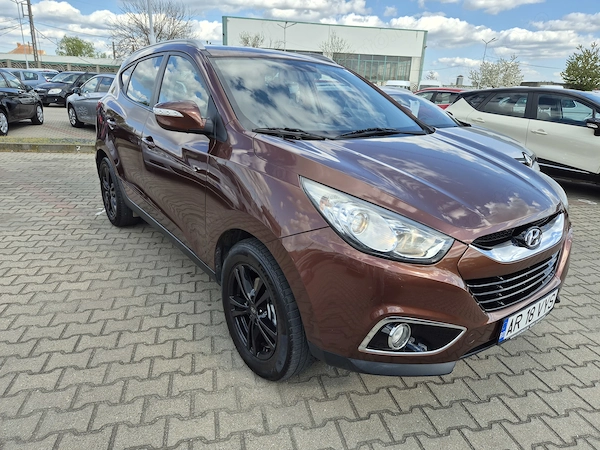 HYUNDAI ix35 2013 — imagine 2