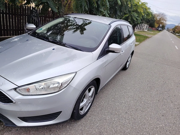 FORD Focus 2015 — imagine 3