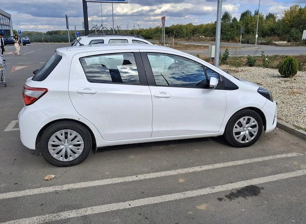 TOYOTA Yaris 2019 — imagine 3