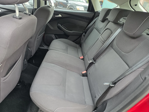 FORD Focus 2011 — imagine 7