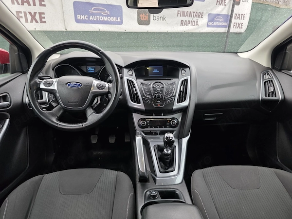 FORD Focus 2011 — imagine 5