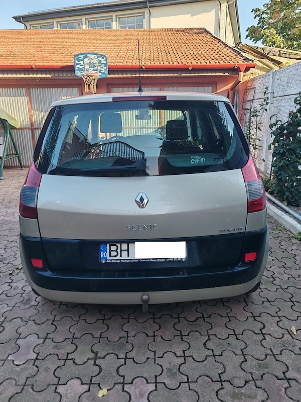 RENAULT Scenic