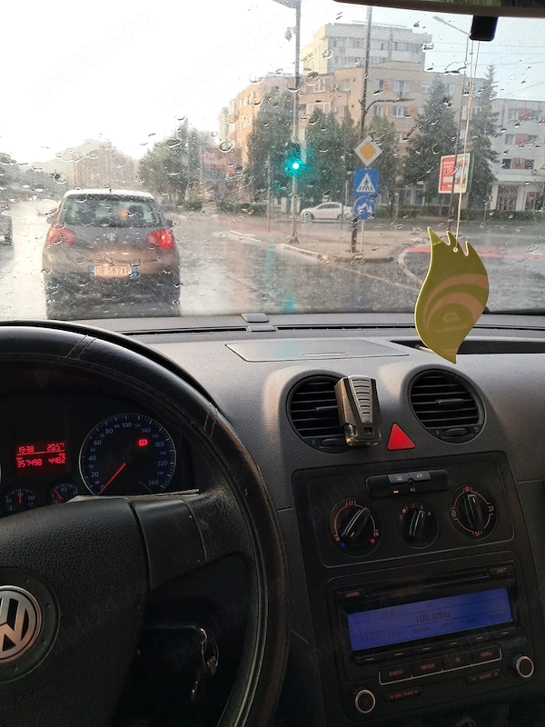 VOLKSWAGEN Caddy 2010 — imagine 9