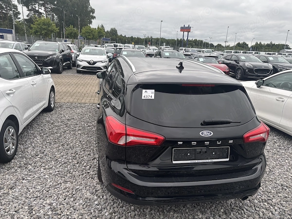 FORD Focus 2021 — imagine 10