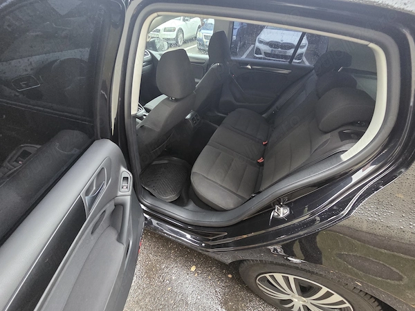 VOLKSWAGEN Golf 2010 — imagine 6