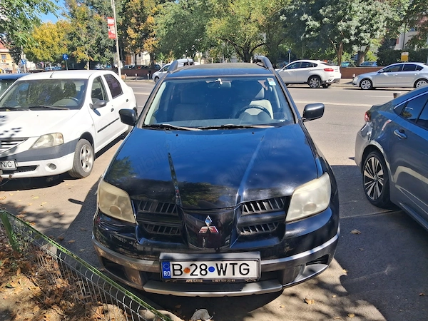 MITSUBISHI Outlander 2005 — imagine 2