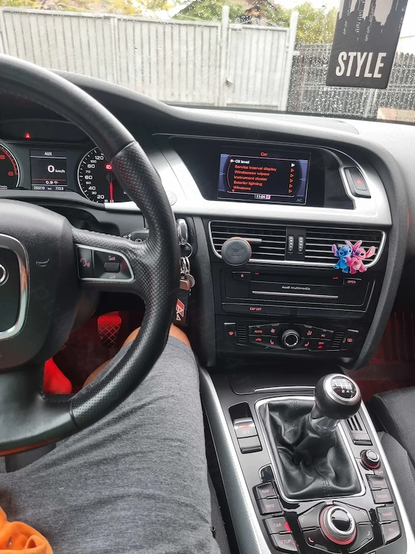 AUDI A4 2010 — imagine 8