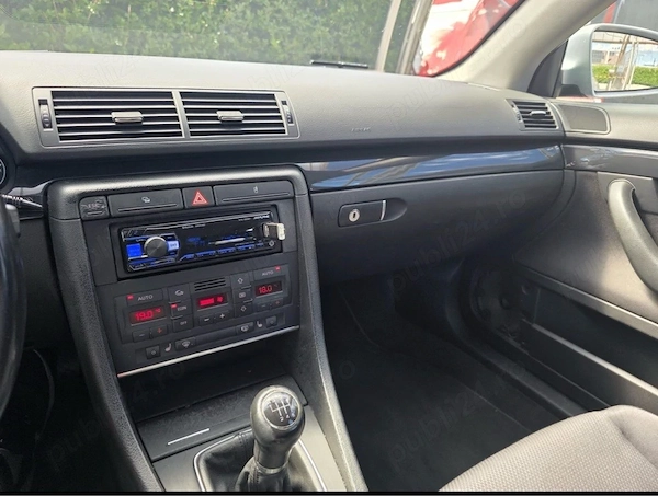 AUDI A4 2003 — imagine 2
