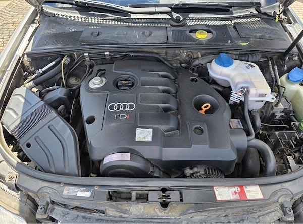 AUDI A4 2003 — imagine 3