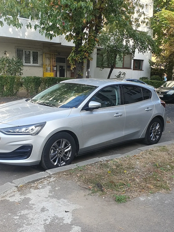 FORD Focus 2023 — imagine 4