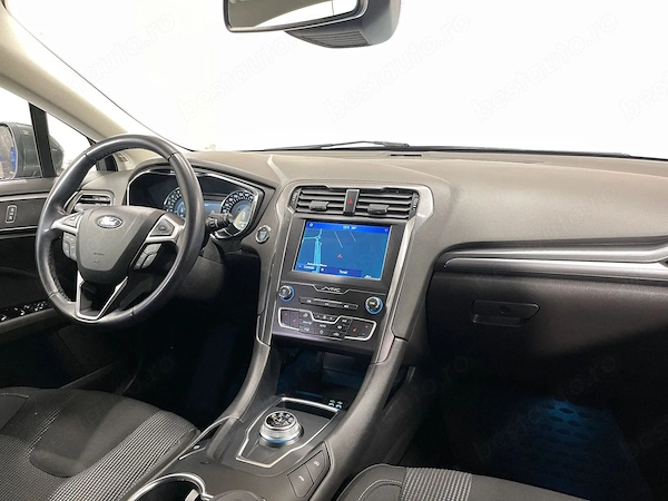 FORD Mondeo 2021 — imagine 8