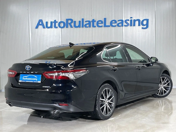 TOYOTA Camry 2023 — imagine 3
