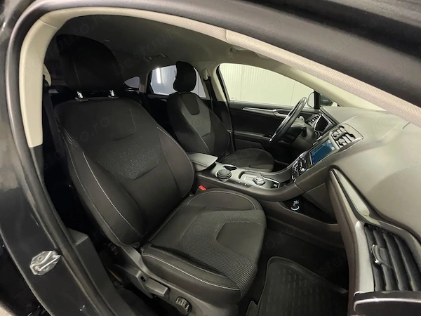 FORD Mondeo 2021 — imagine 10