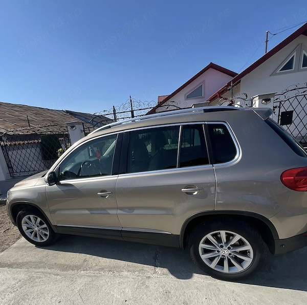 VOLKSWAGEN Tiguan 2012 — imagine 8