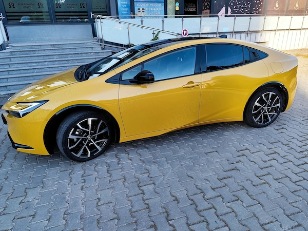 TOYOTA Prius 2025 — imagine 2
