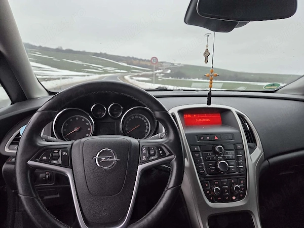 OPEL Astra 2011 — imagine 2