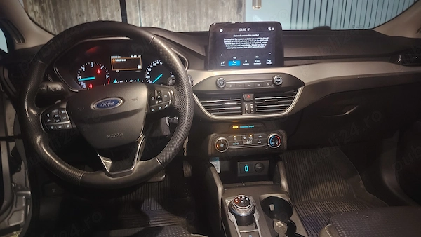 FORD Focus 2019 — imagine 8