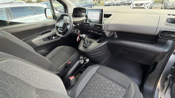 PEUGEOT Rifter 2019 — imagine 12