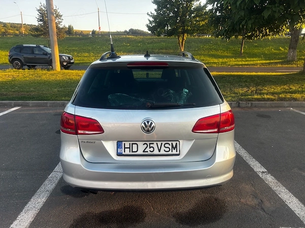 VOLKSWAGEN Passat 2011 — imagine 3