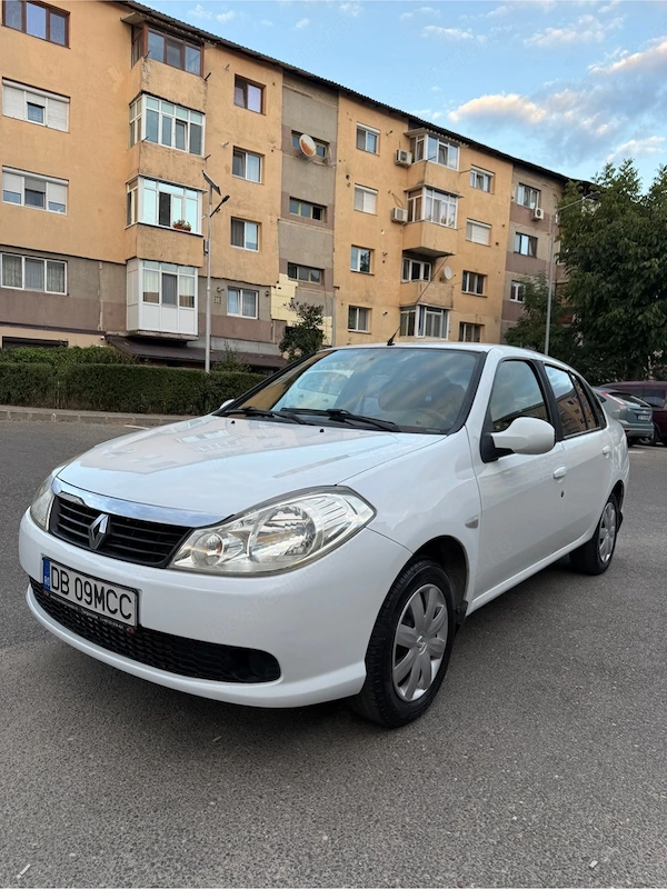 RENAULT Symbol 2013 — imagine 2