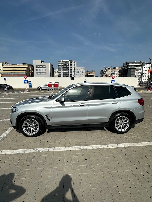 BMW  2021 — imagine 6