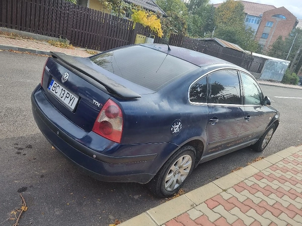 VOLKSWAGEN Passat 2004 — imagine 3