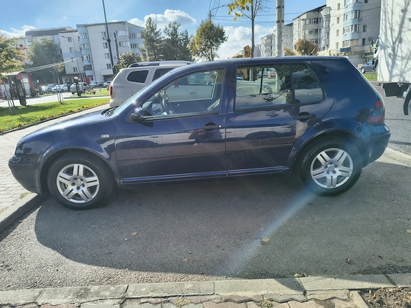 VOLKSWAGEN Golf 2003 — imagine 5