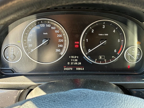 BMW 5 Series 2013 — imagine 5