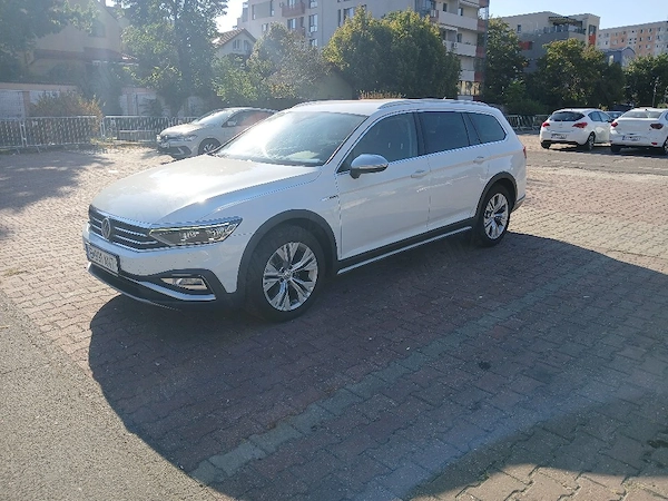 VOLKSWAGEN Passat Alltrack 2020 — imagine 3