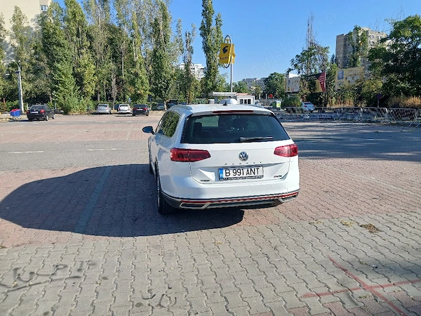 VOLKSWAGEN Passat Alltrack 2020 — imagine 4