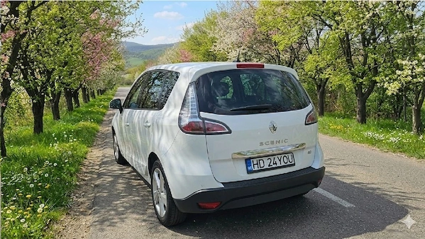 RENAULT Scenic 2012 — imagine 3