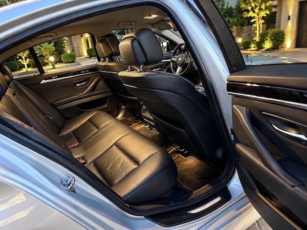 BMW Seria 5 2011 — imagine 5