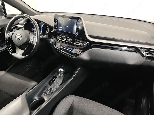 TOYOTA C-HR 2022 — imagine 8