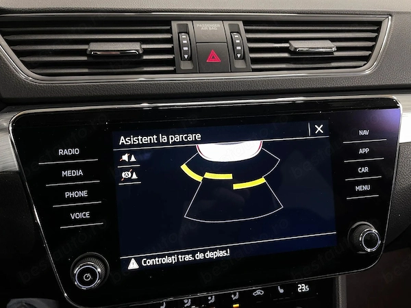 SKODA Superb 2023 — imagine 14