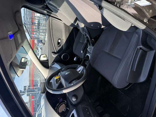 RENAULT Megane 2009 — imagine 9