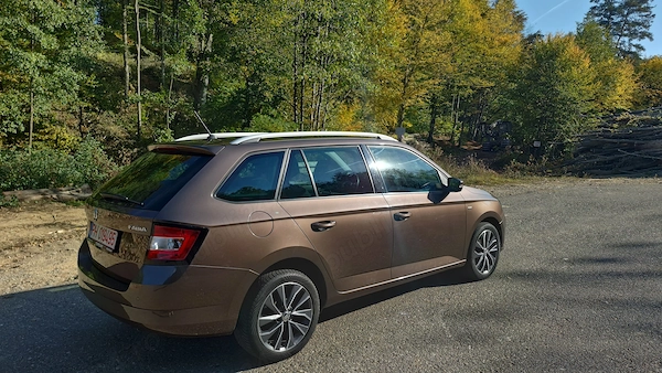 SKODA Fabia 2018 — imagine 3
