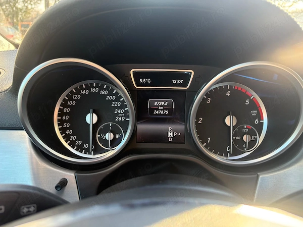 MERCEDES-BENZ GL-Class 2015 — imagine 3