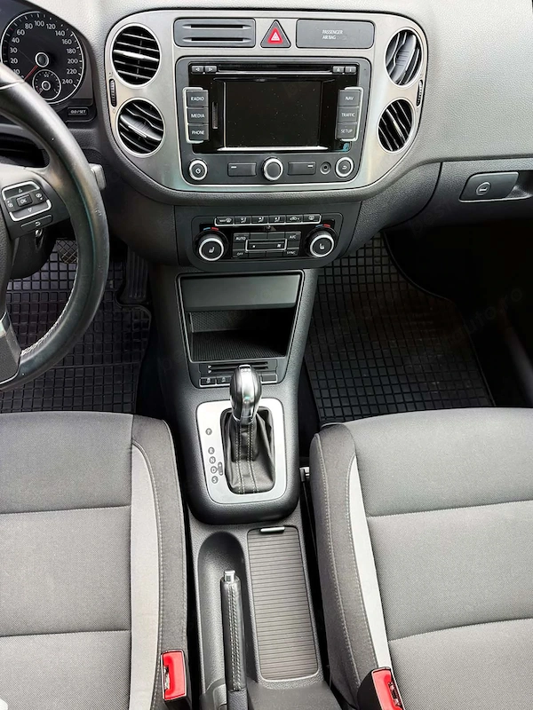 VOLKSWAGEN Golf 2013 — imagine 7
