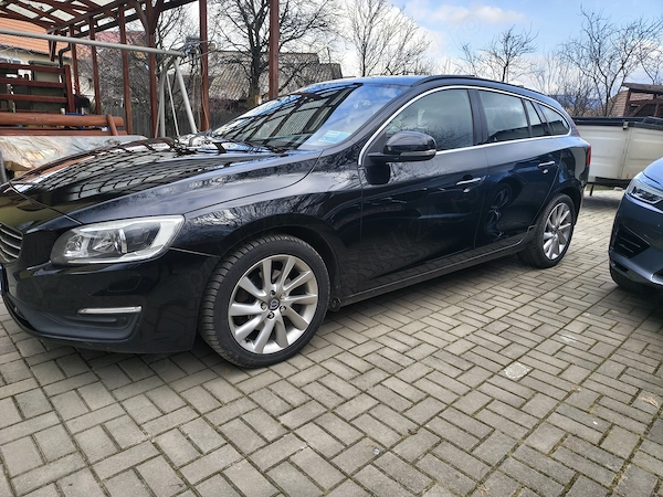 VOLVO V60 2015 — imagine 5