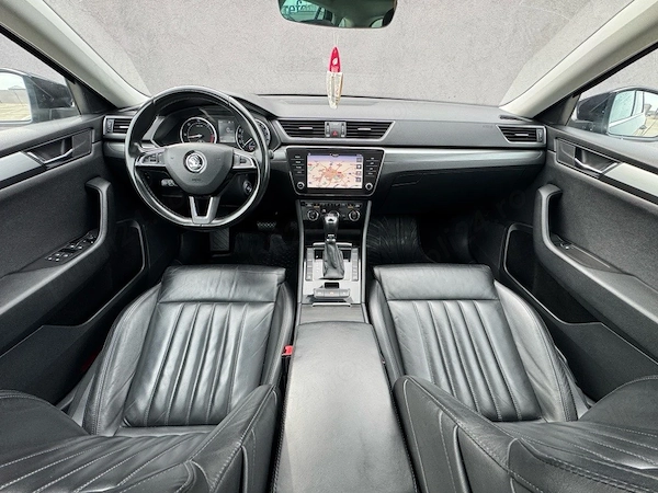 SKODA Superb 2019 — imagine 8
