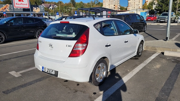 HYUNDAI i30 2010 — imagine 5
