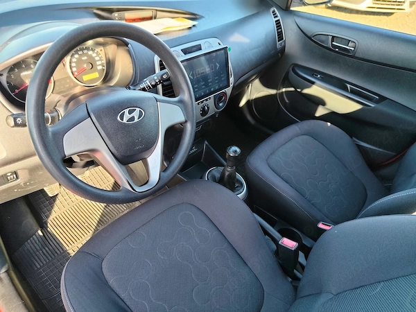 HYUNDAI i20 2010 — imagine 7