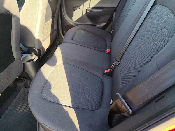 HYUNDAI i20 2010 — imagine 6