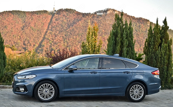 FORD Mondeo 2022 — imagine 3