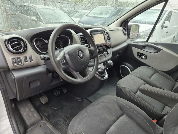 RENAULT Trafic 2016 — imagine 9