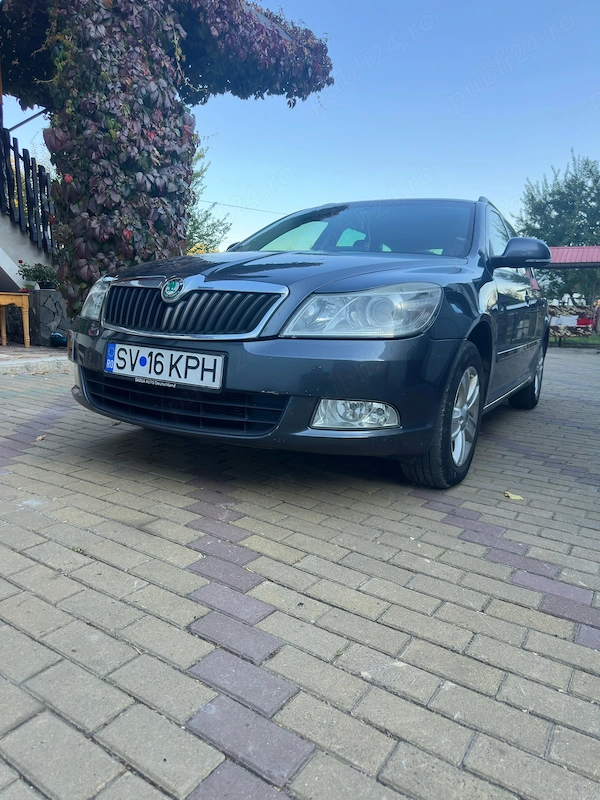 SKODA Octavia 2012 — imagine 2