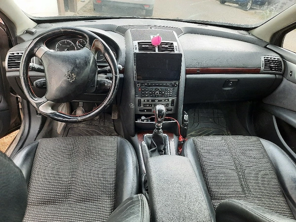 Peugeot 407