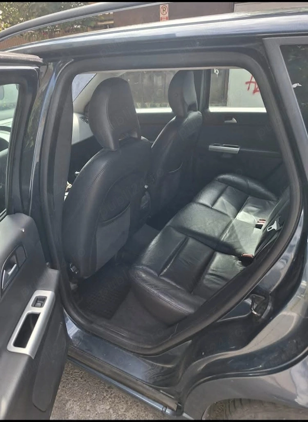 VOLVO V50 2010 — imagine 4